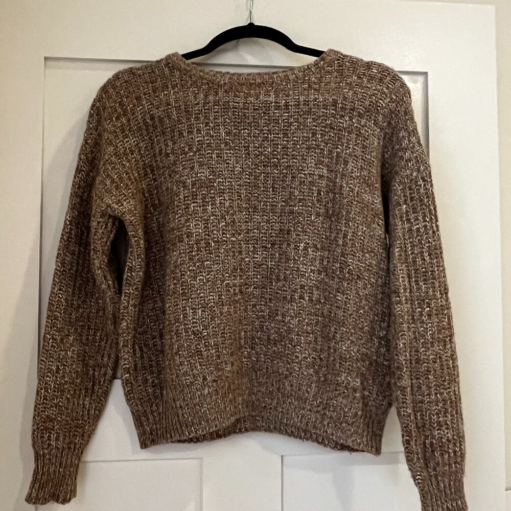 Aritzia TNA Pullover Knit, Carmel and Cream coloring Size XS